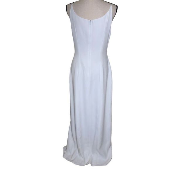 Vintage Watters and Watters Elegant White Crepe Gown - Picture 3 of 13